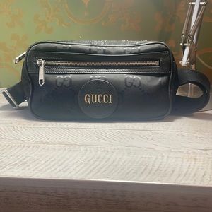 AUTHENTIC GUCCI POUCH!!!